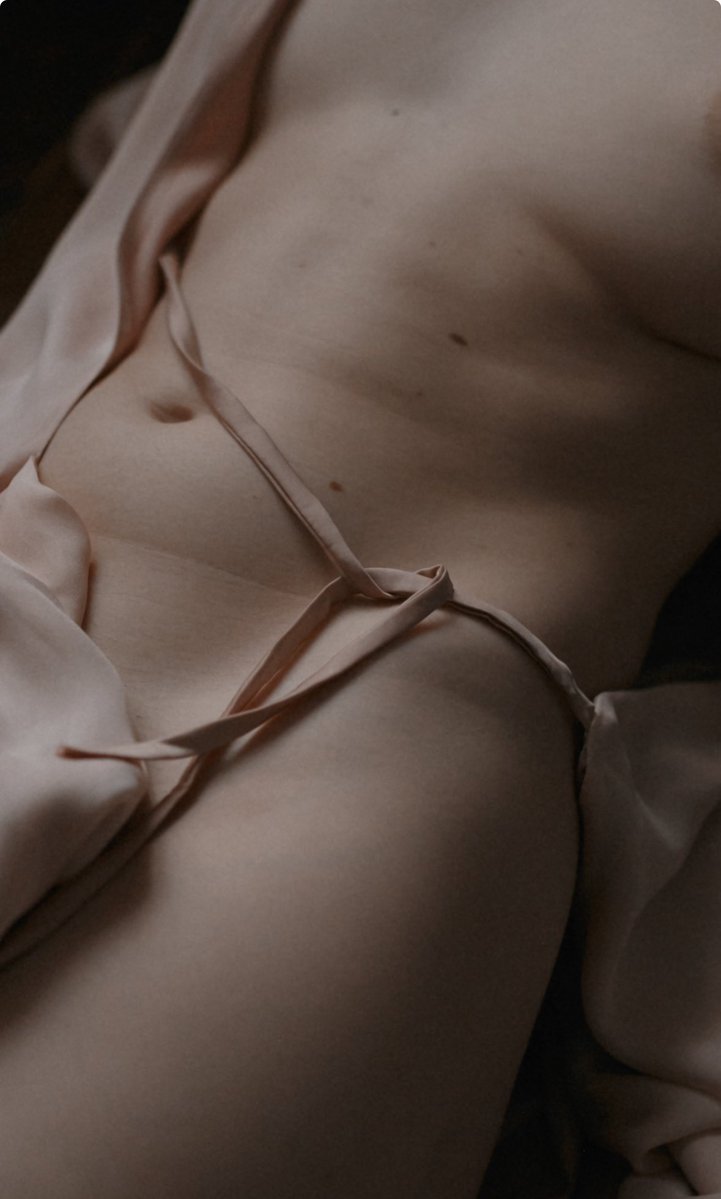 tikhonova_lu's tweet image. New week, new release β and this one feels special.
Sense of Woman begins today with two 1/1s.
A collection shaped by light, trust, and presence.
These arenβt just portraits β theyβre quiet rituals of remembering.
A gift to myself, and to you.
Auctions are live. β