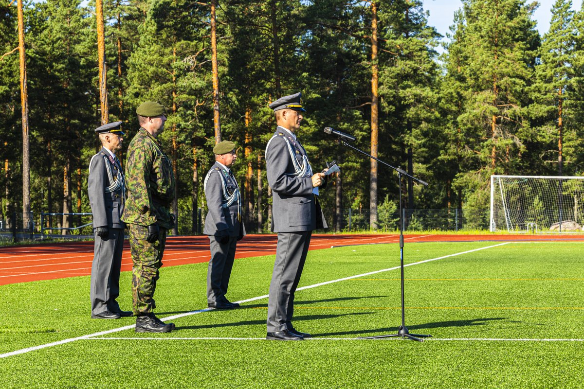 PorinPR's tweet image. Säkylässä oli tänään tuplasti syytä juhlaan!
Satakunnan pioneeri- ja viestipataljoonan komentaja evl Aleksi Punnala luovutti tehtävänsä seuraajalleen evl Petteri Viitaselle. Samalla juhlistettiin pioneeriaselajin vuosi- ja perinnepäivää.
#porpr
