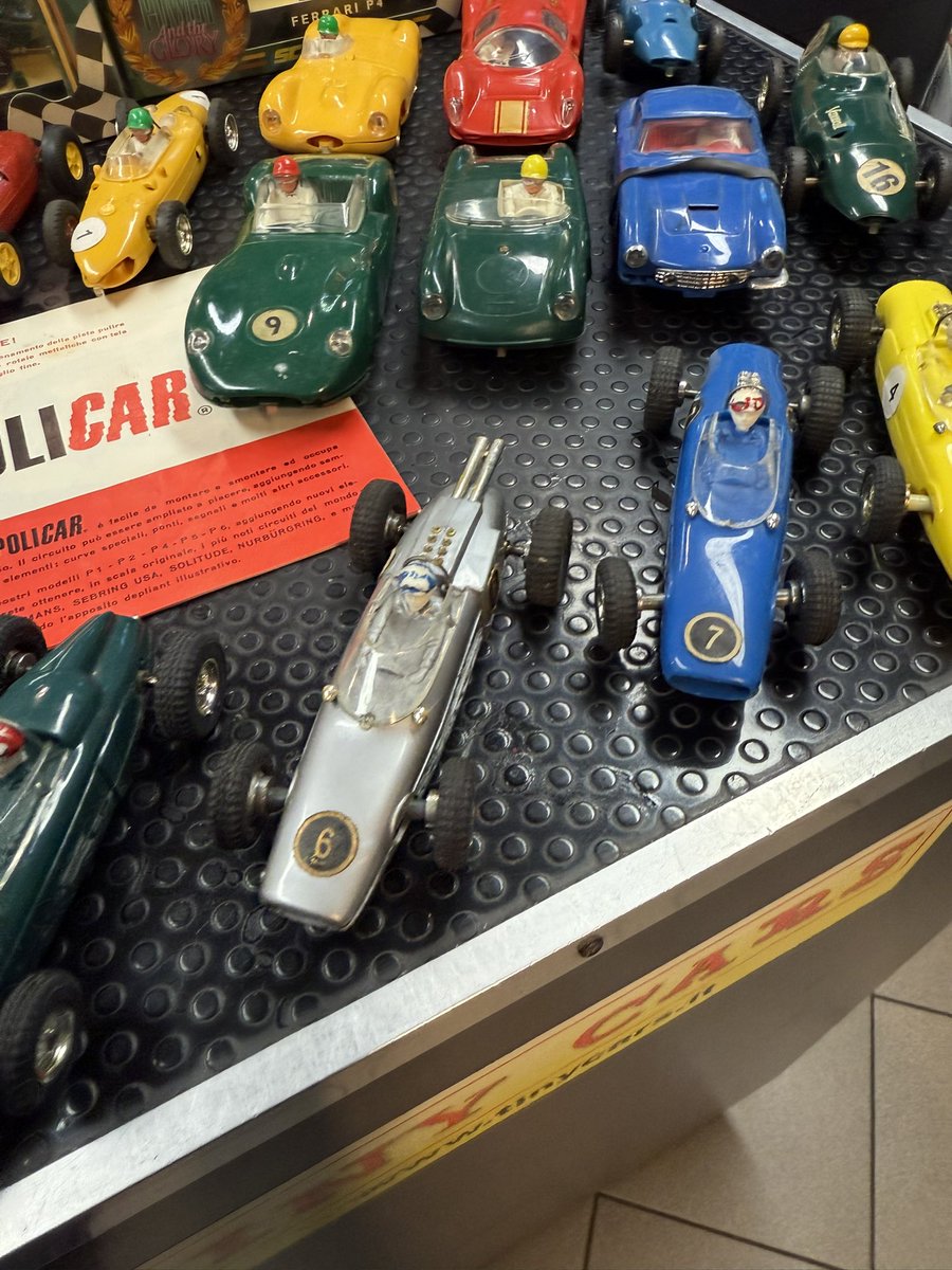 Slot Cars Policar Scalextric vintage #tinycars #slotcar #autodapista #vintage #obsolete #diecast #slotcars