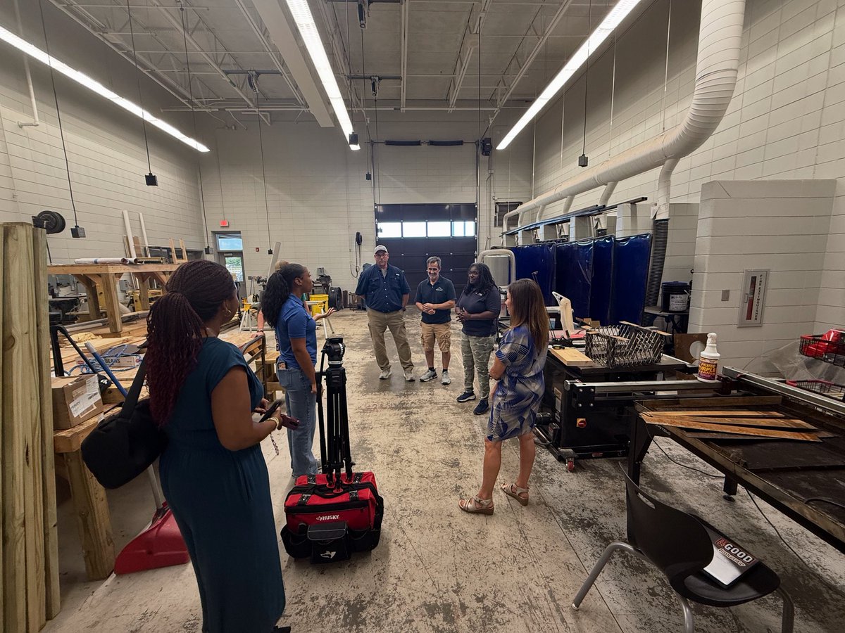 peachschools's tweet image. There is always something exciting going on in Peach County Schools! Stay tuned for a special story coming tonight on @13wmaznews!