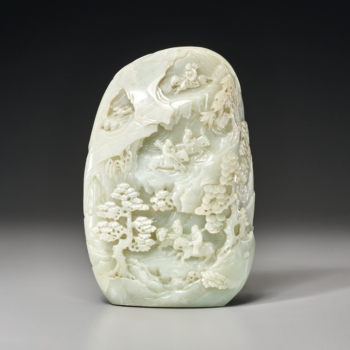 #Jade, known as “yu” (玉) in Chinese, holds a uniquely revered place in #Chinese #culture, spanning thousands of years. Far more than a decorative stone, jade is deeply embedded in China’s philosophy, spirituality, and social traditions.

Historically, jade was regarded as the