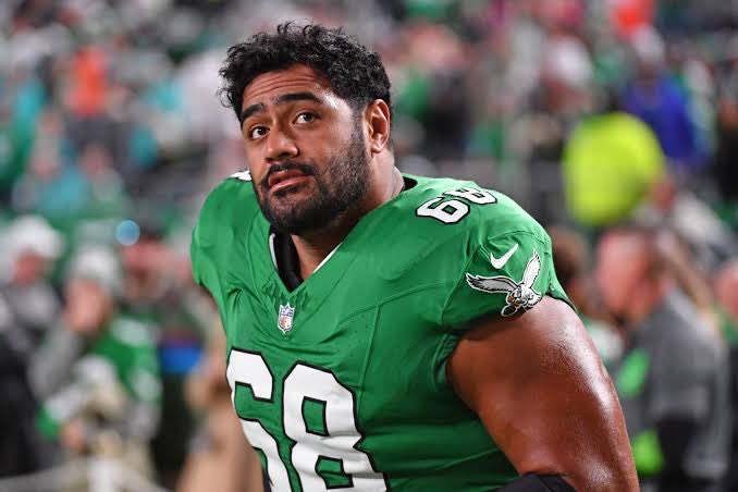 TheEagleTimes_'s tweet image. Jordan Mailata has been ranked #69 on the NFL’s Top 100 players list 😤
