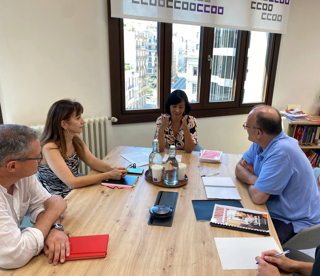 Xavier Antich (@xavierantich) on Twitter photo El món laboral i sindical és imprescindible per a la millora de l'ús social del català, per enfortir la cohesió social i per construir un país més just i lliure. Avui ens reunim amb <a href="/belenlopezCCOO/">Belén López Sánchez</a>, secretària general de <a href="/ccoocatalunya/">CCOO de Catalunya</a>, per continuar treballant plegats pel país. El món laboral i sindical és imprescindible per a la millora de l'ús social del català, per enfortir la cohesió social i per construir un país més just i lliure. Avui ens reunim amb <a href="/belenlopezCCOO/">Belén López Sánchez</a>, secretària general de <a href="/ccoocatalunya/">CCOO de Catalunya</a>, per continuar treballant plegats pel país.
