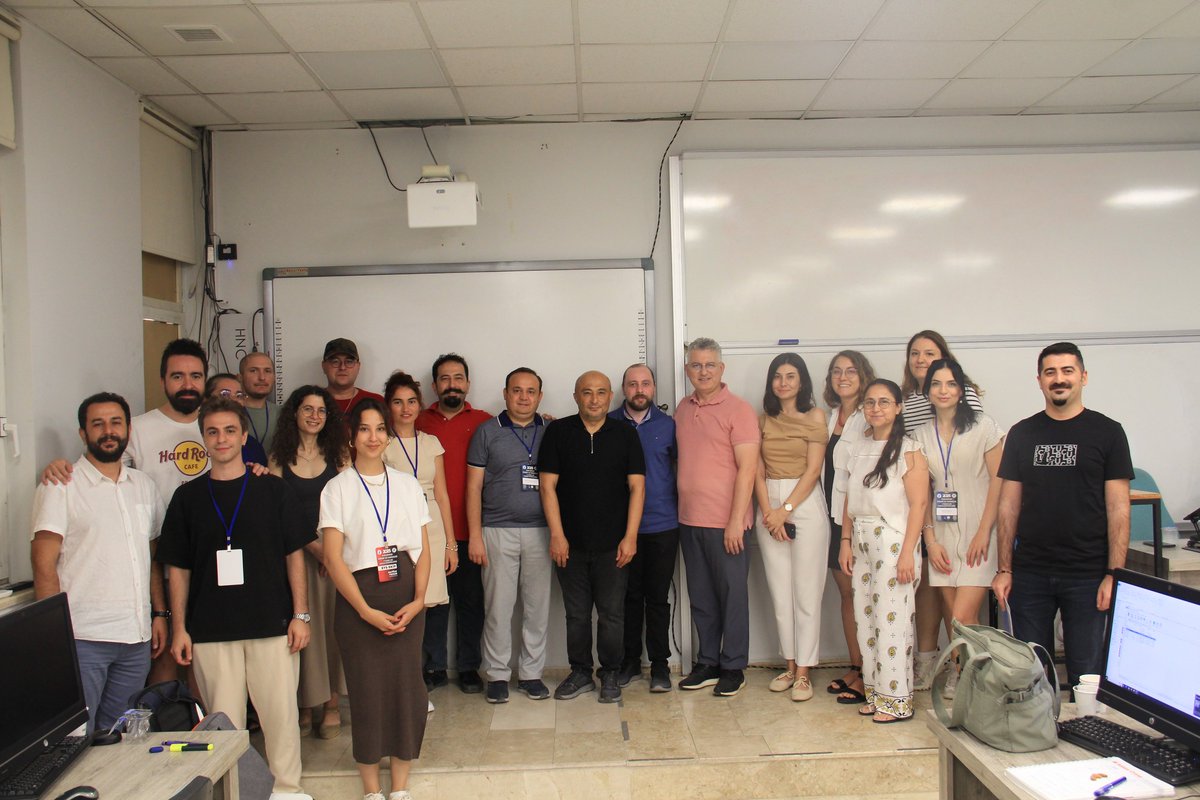 📷 EYS 2025’in 2. haftasını da başarıyla tamamladık! Katkı sunan tüm değerli hocalarımıza ve yoğun katılımlarıyla programı zenginleştiren tüm katılımcılarımıza teşekkür ederiz.
#eys25