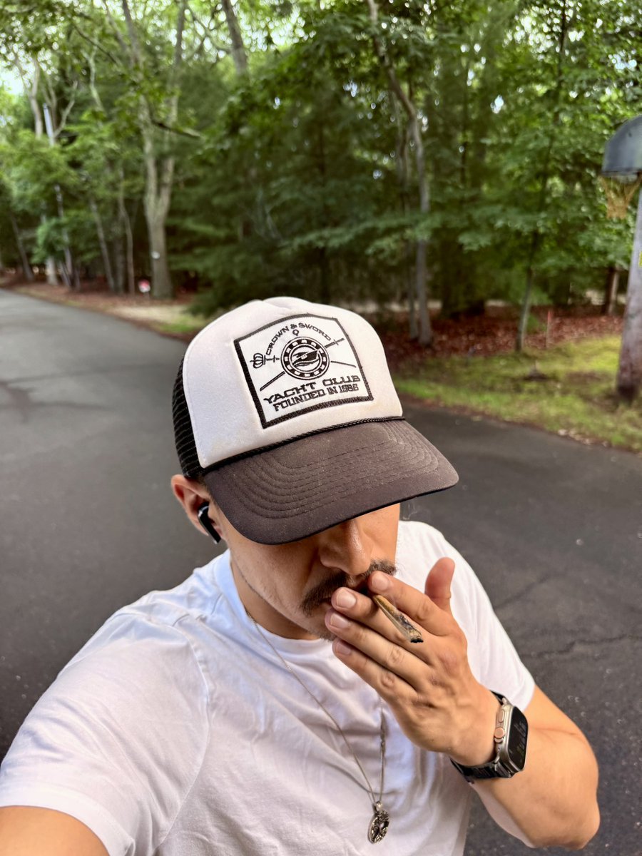 <a href="/strick86/">ALL TIME HIGH</a> what they know about this hidden gem? Crown &amp; Sword