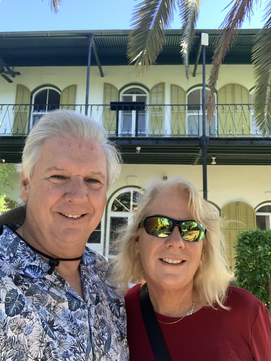 jseubanks's tweet image. It’s Hemingway’s 126th birthday. No magic rubbed off when we visited his place, but, hey, I don’t drink or box, I love my wife, and I shave every morning…so there’s that.