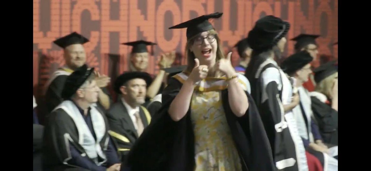 Congrats to Millie Alice Smith, BA Graphic Communication star, that you are!🤩⭐️⭐️⭐️⭐️⭐️