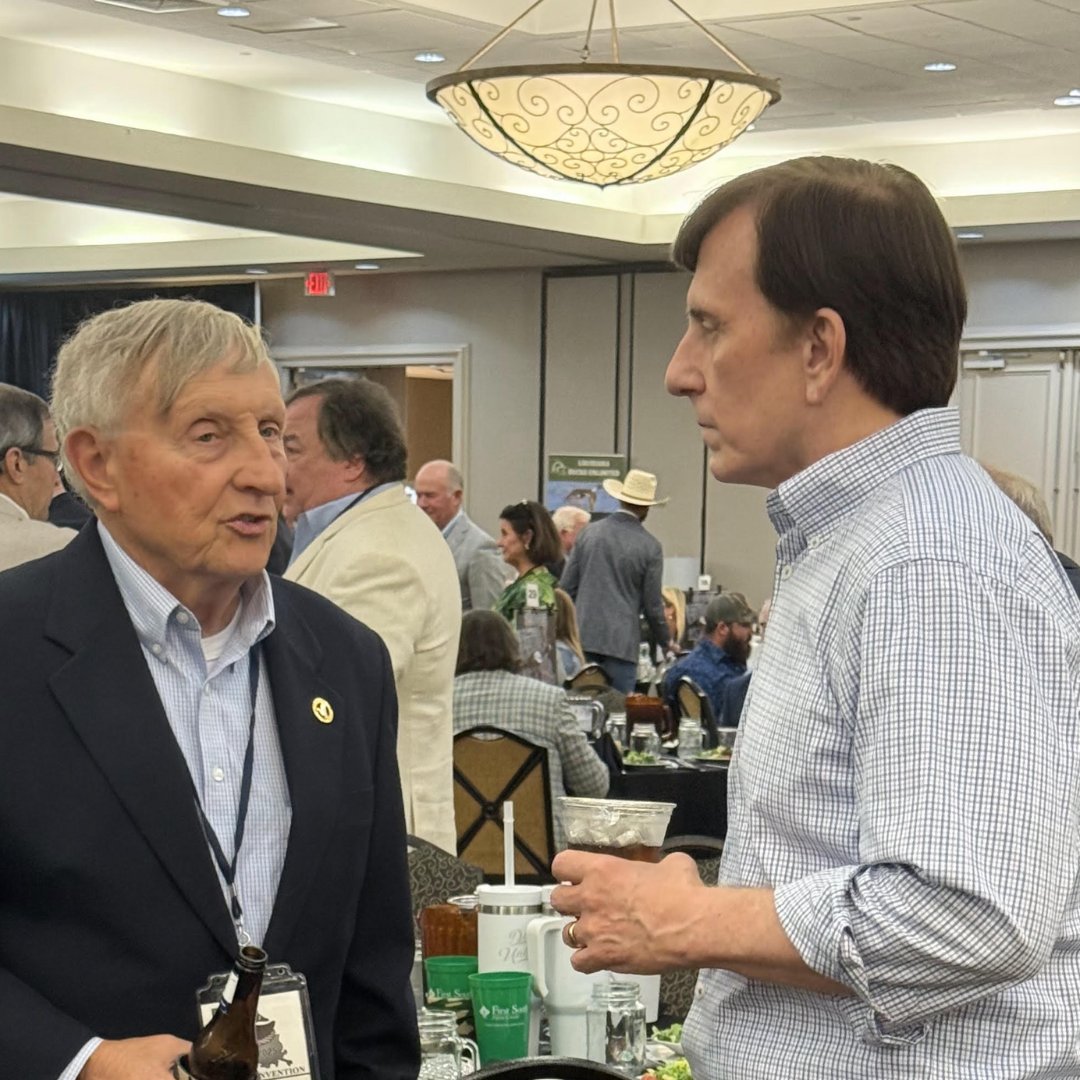 I had a great time meeting everyone at the Ducks Unlimited Conservation Gala in Lafayette on Saturday.
As a former Member of the House Committee on Natural Resources and Chairman of the Subcommittee on Fisheries, Wildlife, Oceans, and Insular Affairs, I have long been a champion
