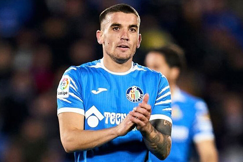 alvaritomfs's tweet image. 🟢Aunque su nombre en su día gustase y mucho en el club (pudo llegar en 2023), conviene recordar que en cada verano se producen muchos ofrecimientos y no todos avanzan. Mauro Arambarri no es prioridad a día de hoy para el Betis. Los tiros para el pivote van por otro lado