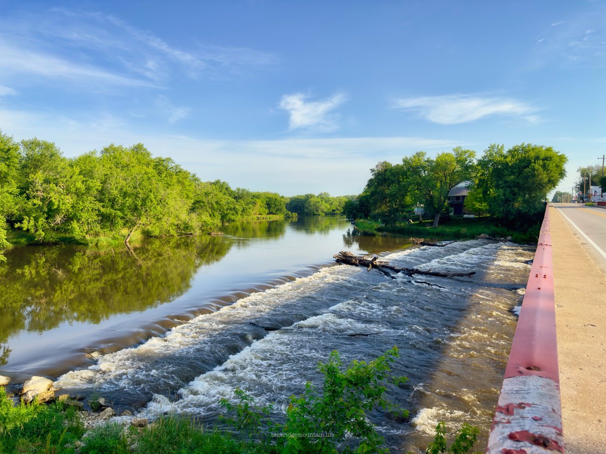 blueridgem_m's tweet image. ⁨Wapsipinicon River⁩, ⁨Walker⁩, ⁨Iowa⁩.