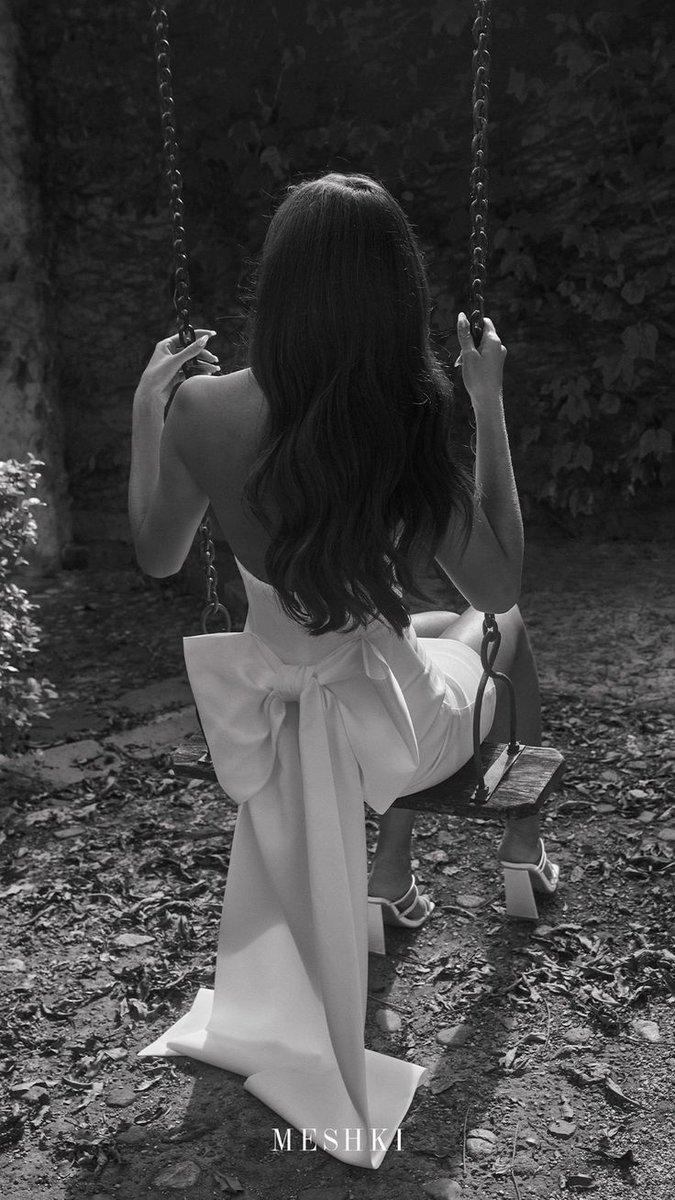 wolfstalkprey_'s tweet image. I'll wander the world to find my #purpose,
although I already glimpse it,
I still have a lot to discover about myself.
Only then, I'll be able to tell you which of the two of us made a mistake.
#vss365
#green_eyes_lady