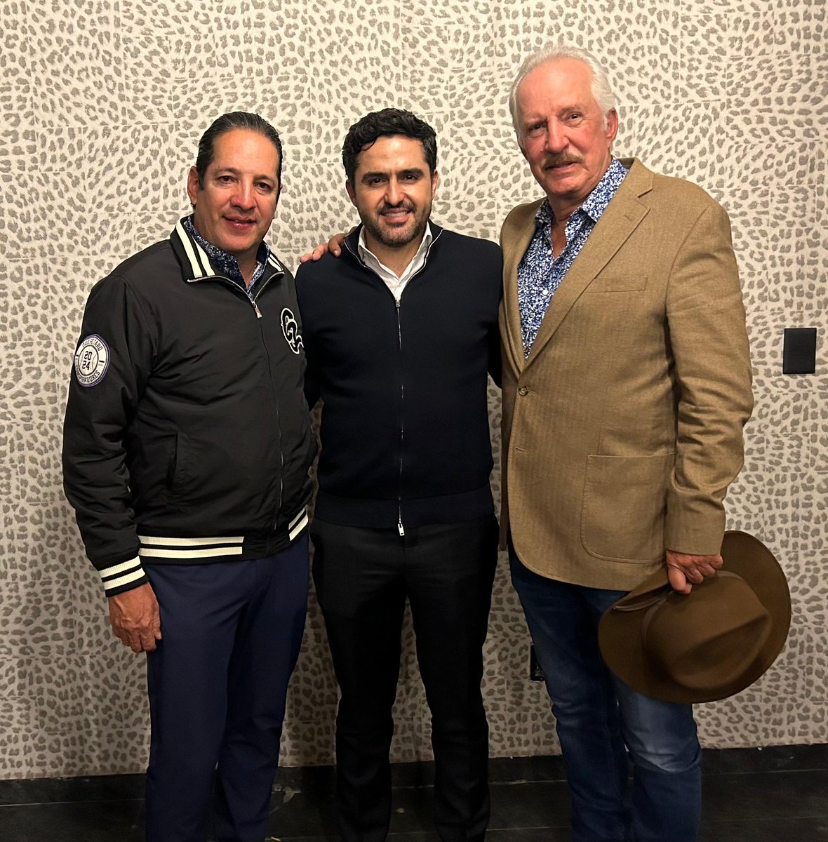 Experiencia y resultados.
Agradezco mucho a mis amigos <a href="/PanchDominguez/">Pancho Domínguez</a> y <a href="/Enrique_VegaC/">Enrique Vega Carriles</a> su amistad y sus valiosos consejos.