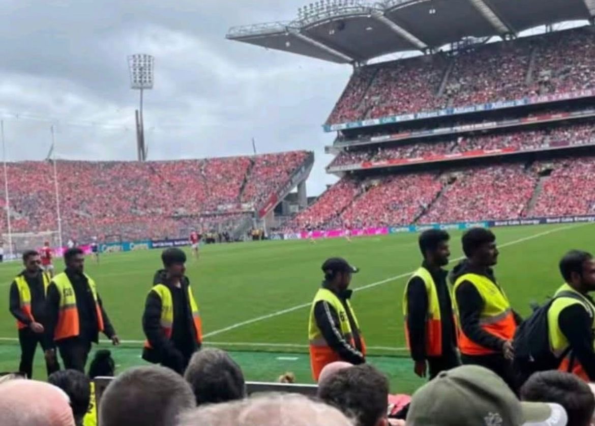 hermannkelly's tweet image. A few years ago, the @officialgaa soothed residents close to @CrokePark with promise of security jobs for locals.
Now it looks like most of security are foreign non- Irish nationals. Croke Park should be showcase of our national games not our demographic Replacement.
Many of…