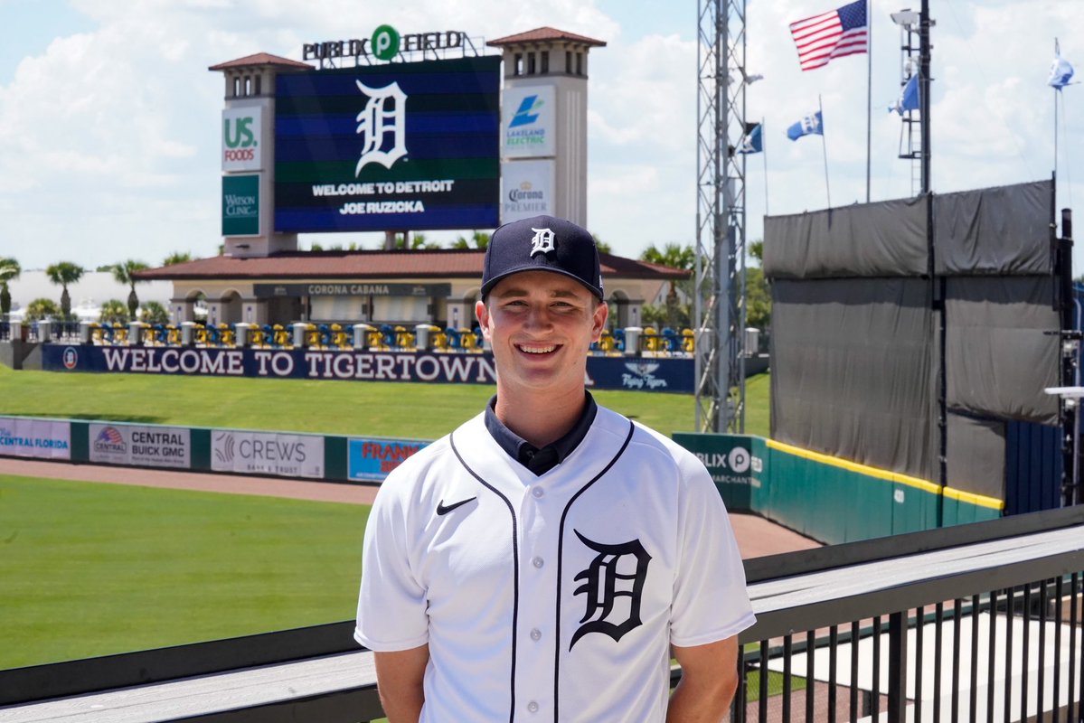 BelmontBaseball's tweet image. made it official 🖋️
Congratulations Joe!
#ItsBruinTime | @tigers | #RepDetroit