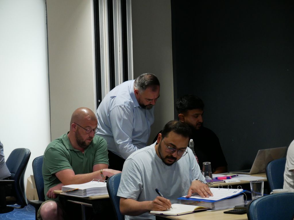 ciltuk's tweet image. It’s been great welcoming learners to the Hampton Hotel in Corby for our Learning Centre’s first in-person Transport Manager CPC course since Covid-19! 

Want to know more about what we offer? Visit our website: ciltuk.org.uk/PD/Learning-Ce… 

#TransportManagerCPC #CILTUK