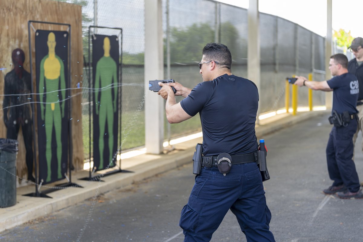 CBPLESCXD's tweet image. LESC's Less-Lethal Instructor Training Program (LLITP) class 2508 learn how to instruct others on the proper use of @CBP's authorized less-lethal devices, including the Taser, and will be relied upon to train others on these important tools after graduating LLITP. #LearnAboutLESC