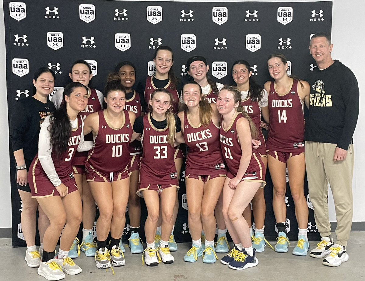 MTEliteDucks's tweet image. Ducks UA Rise Jade ends their career on the @UARiseGirls circuit with a tough win! Jade finishes the weekend 5-1, and 8-6 overall. This group had a special run on the circuit, and truly are ready to play at the next level! #MTEDFamily #Together #JaderTots