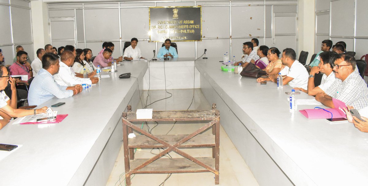 Kamrup Metro District Administration (@dckamrupmetro) on Twitter photo A meeting was held today at the DC Office, Kamrup (Metro), with all major caste organizations to address issues related to caste certificate issuance. The meeting was chaired by the DC, Kamrup (Metro), and saw active participation from all communities.
<a href="/CMOfficeAssam/">Chief Minister Assam</a> A meeting was held today at the DC Office, Kamrup (Metro), with all major caste organizations to address issues related to caste certificate issuance. The meeting was chaired by the DC, Kamrup (Metro), and saw active participation from all communities.
<a href="/CMOfficeAssam/">Chief Minister Assam</a>