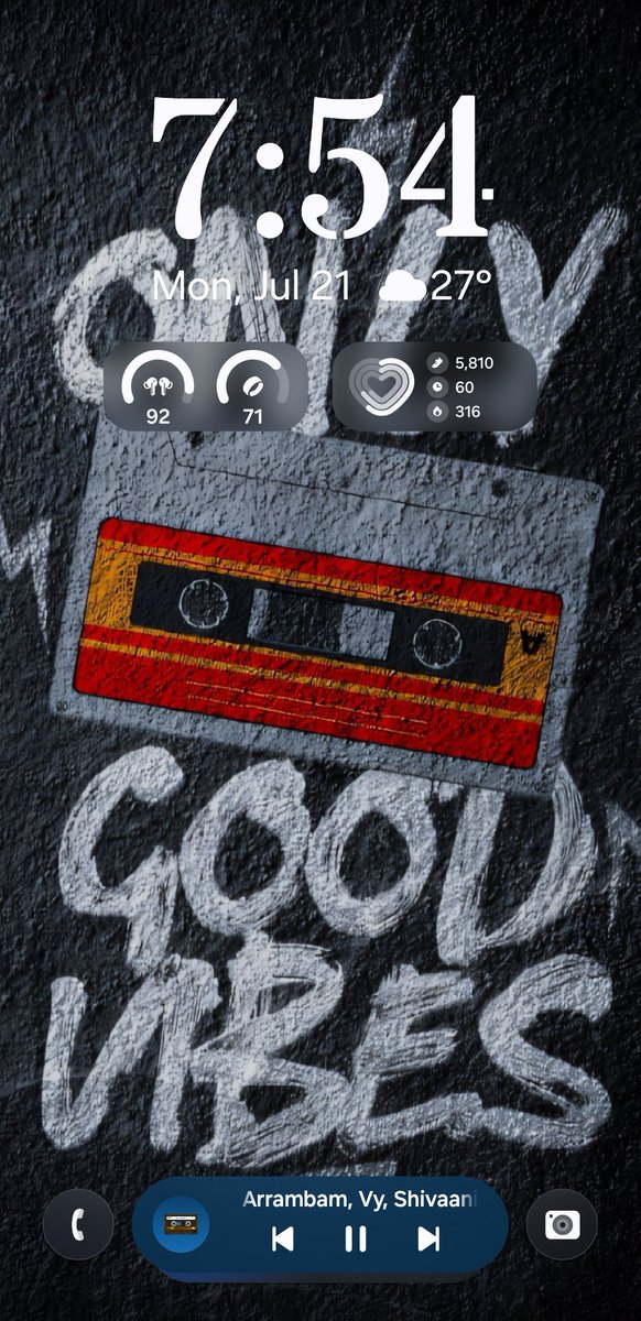 Alright phone fam 👀
Drop your lock &amp; home screens below — let’s see those clean setups, crazy widgets or aesthetic vibes!
iPhone or Android… doesn’t matter. Just flex it.

I’m sharing mine too 👇