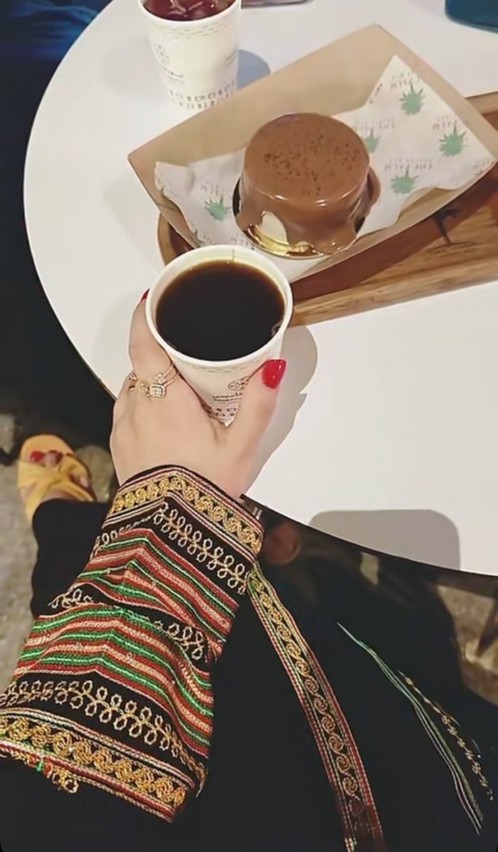 ͏

❥ ✨˓ೄྀ࿐ ‌
͏

͏

͏

أنا لست ظلاً خلف حرف 
ولا وهماً خلف اسمٍ لا يشبهني 
أنا #جنوبيــة وهويتي كما هي
صوتي، حضوري ، كلماتي ،وحتى صمتي 
كلها تحمل بصمتي ☺️😍

          #مساء_الــود_والـــورد ❤️