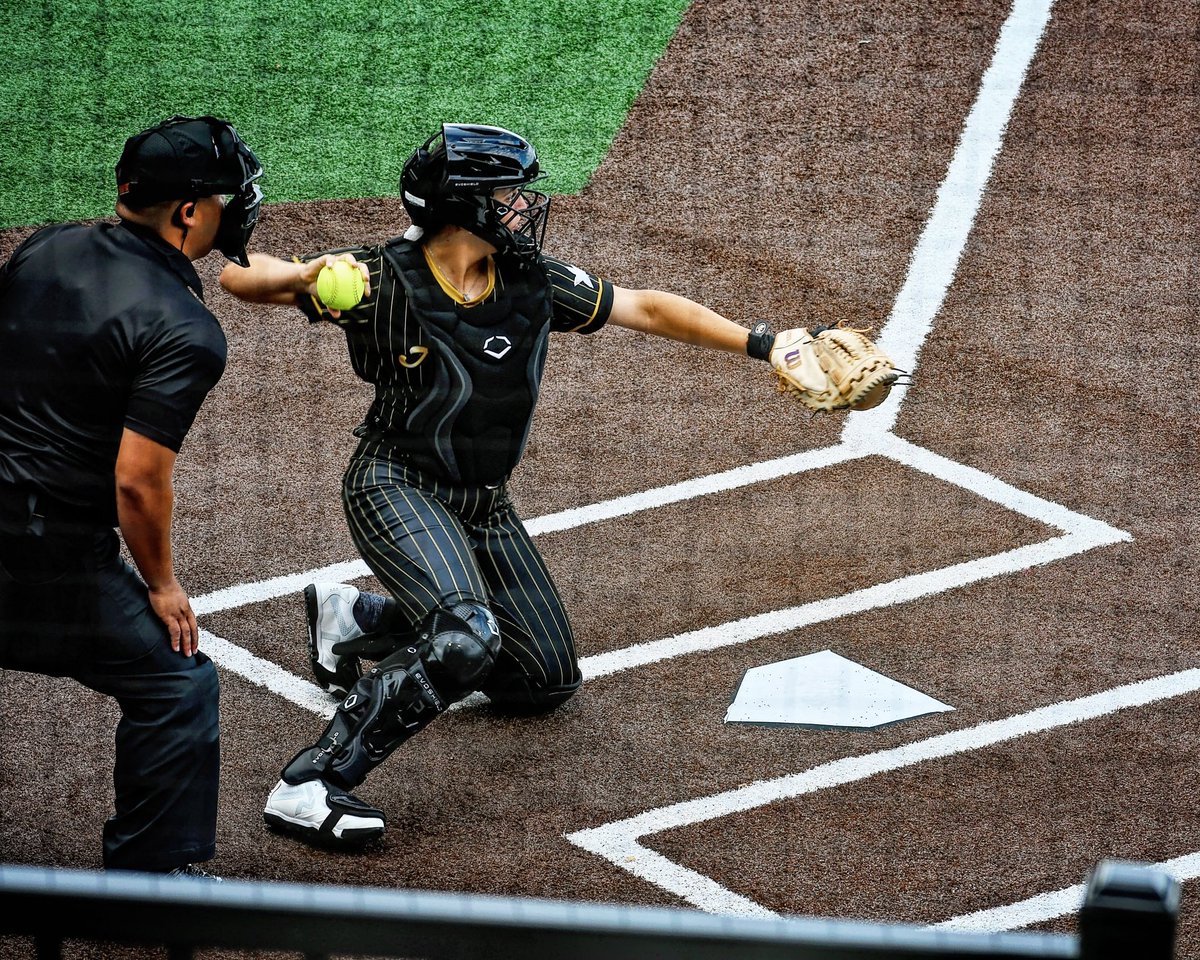 fabela_kaiya's tweet image. Had the best time participating in the @thealliancefp All-Star game and taking the field which such amazing athletes. Beyond grateful for all the support from my @ImpactGoldOrg coaches and teammates. @IG_Jackson18u @byusoftball @allie_schnee @EvoShield