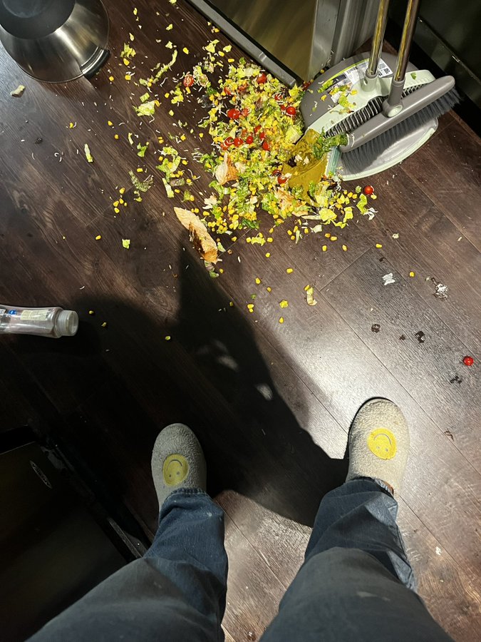 Welp, it's Monday! 🙃🤦🏾‍♀️😢