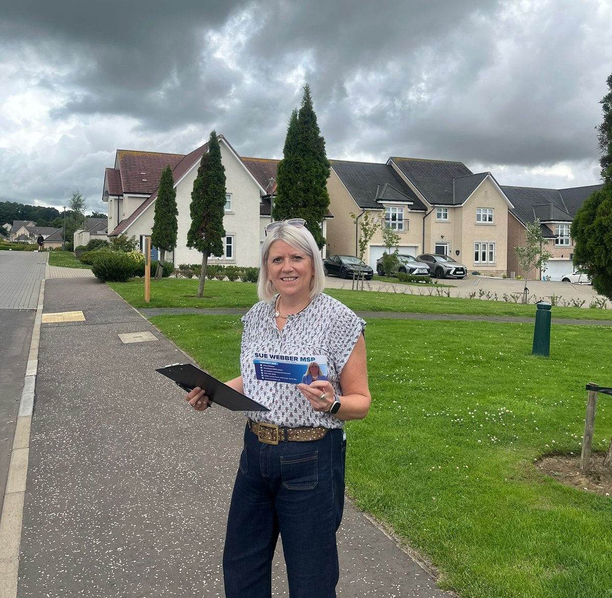 SueJWebber's tweet image. Had a great time out knocking on doors speaking with residents in Balerno today. Some of the concerns I heard included:
🚦 Lack of crossing on Lanark Road West
🌿 Grassy verge & hedge maintenance in nearby roads
🚧 Constant roadworks
🥀 Labour putting VAT on independent schools