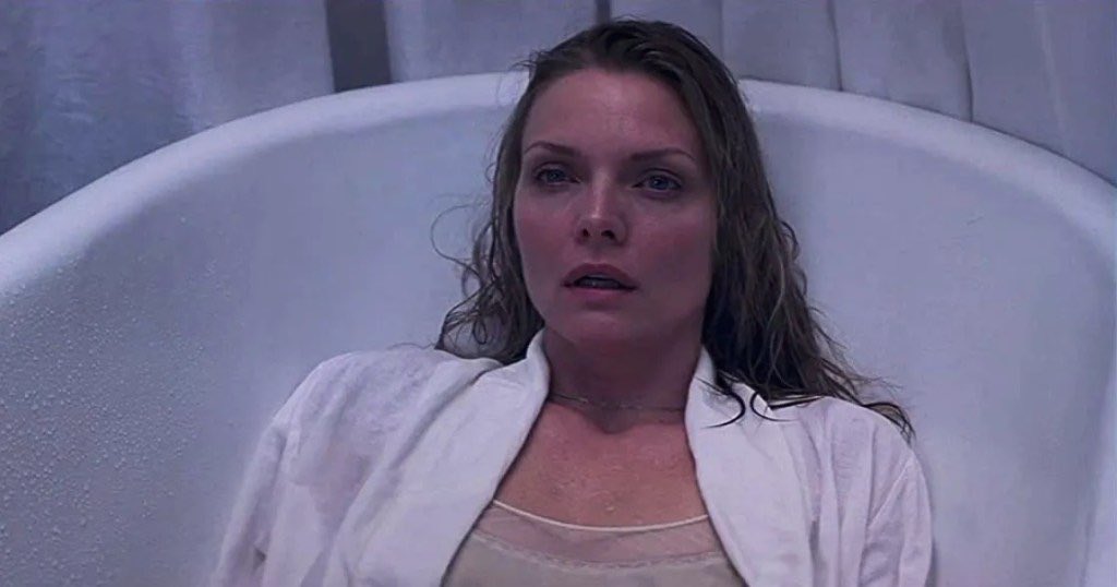 25YearsAgoLive's tweet image. What Lies Beneath, a Robert Zemeckis horror film starring Harrison Ford and Michelle Pfeiffer, is released in theaters.