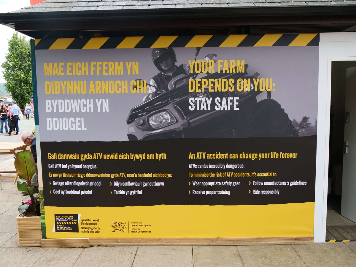 WGRural's tweet image. We’re proud to support the Farm Safety Foundation’s @yellowwelliesUK Farm Safety Week 2025.
Look out for lots of information, advice and activities around the Royal Welsh Showground on how to keep safe around the farm.
#FarmSafetyWeek
#YSioe
#RoyalWelshShow