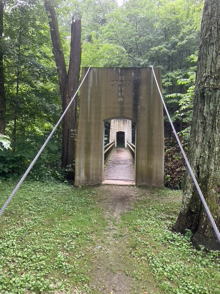 DrGregLittle2's tweet image. Bridge entrance to the "Cross Mound" site in Tarlton, Ohio and one of the stone mounds by the mound.