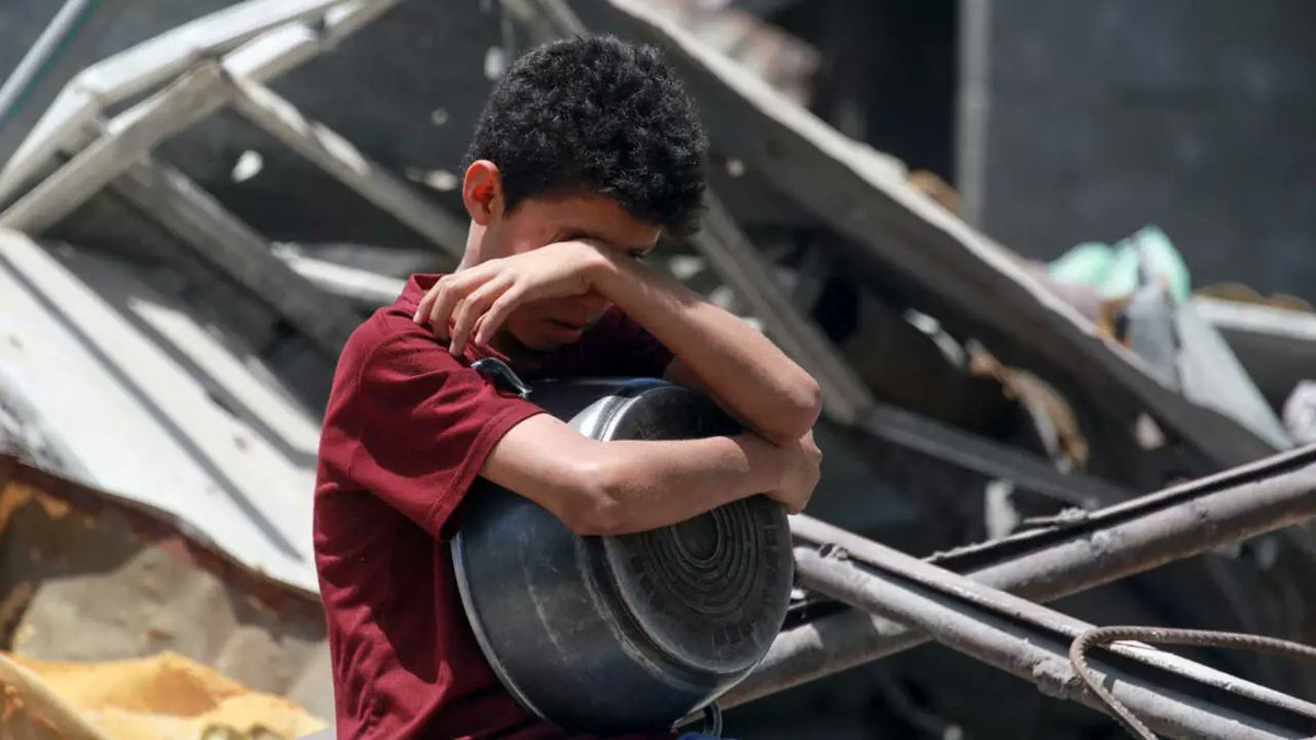 malamazares's tweet image. El PMA denunció este domingo un tiroteo del Ejército israelí contra palestinos en las inmediaciones de un convoy de ayuda en Gaza y criticó a las autoridades israelíes por incumplir garantías de los convoyes humanitarios. Se mantiene el asedio y las masacres contra #Palestina.