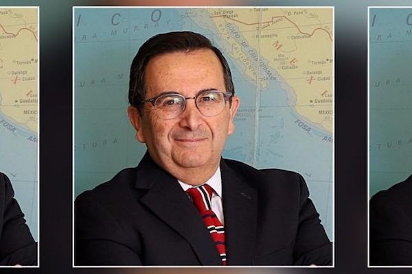 ENTREVISTA | <a href="/JohnGriffithsS/">John Griffiths Spielman</a> conversó con <a href="/latercera/">La Tercera</a>: “La situación de seguridad que está viviendo Chile requiere de un Ejército más grande, pero la realidad muestra que vamos en la dirección contraria”.
Lee la entrevista completa 👉 athenalab.org/medios/entrevi…