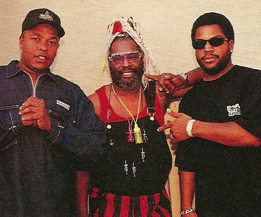 checktherhyme1_'s tweet image. Happy 84th birthday George Clinton
A proud uncle to Hip Hop, the culture wouldnt be the same w/ out him. His classic Funk & Rock tracks (w/ Parliament & Funkadelic & solo) have been sampled countless times, also been featured on hella tracks.
Favorite George track or sample?