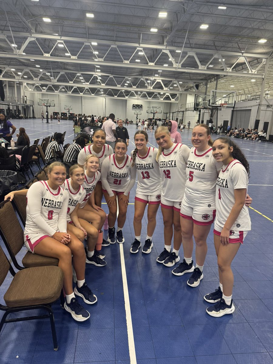 NEAttackRiseSel's tweet image. 17U Rise wraps up their season in PA this morning.
Great overall season ladies. Good luck to you seniors in your final year of high school!
Go do big things!
#attack #attackfam #letitfly