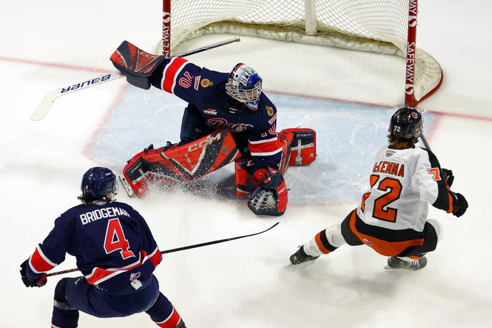 AllanLy5's tweet image. NHL insider Darren Dreger details ‘best case scenario' for how CHL and NCAA can work together
💻: sportscage.com/centerpiece/nh…
#NHL | #CHL | #NCAA