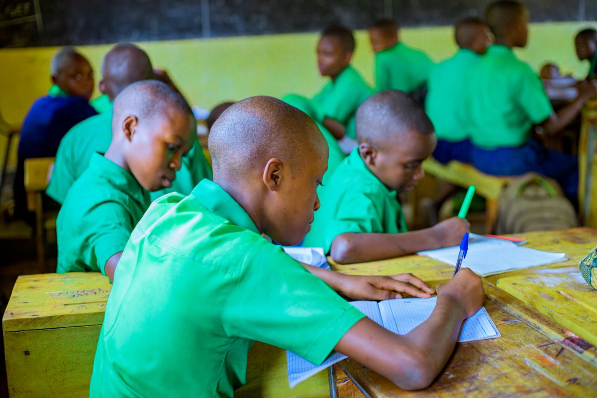 The Holiday Remedial Teaching and Learning Program 2025 is officially underway.

Over the coming weeks, targeted support will be provided to P1–P5 learners across the country to strengthen foundational literacy and numeracy skills.

This intervention is part of #Rwanda ’s