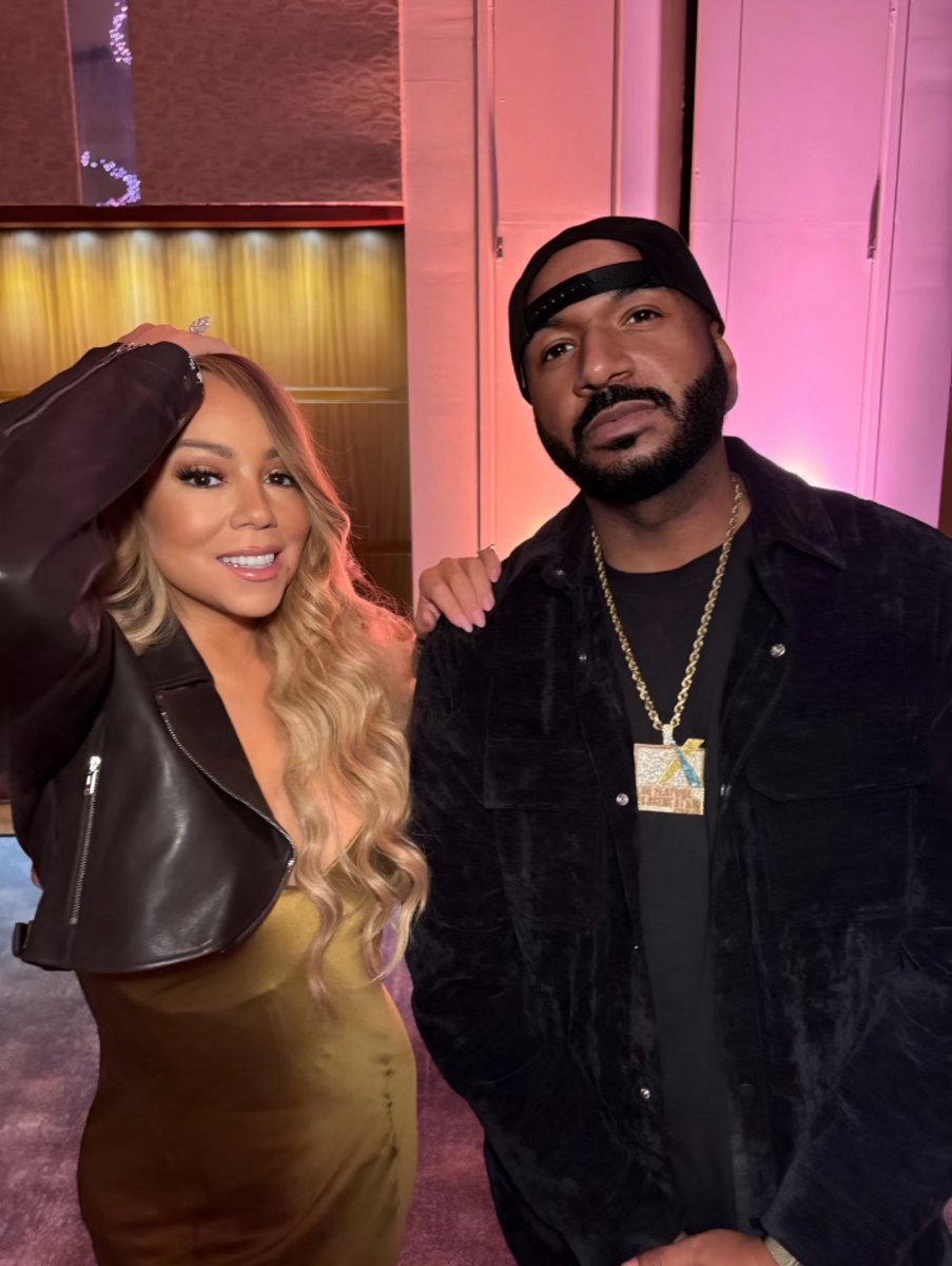 DJSUSSONE's tweet image. 😳 Get ready!! Here For It All 🦋….My family @mariahcarey new album is coming out 9/26 🦋 Pre-order now!! 🙌🏽✊🏽