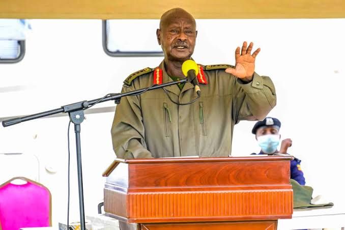 977unityfm's tweet image. President Yoweri Kaguta Museveni has ordered the arrest of all NRM leaders who were involved in vote rigging during the recently concluded NRM primary elections.
This directive follows several complaints that emerged over electoral irregularities. In response, the President…
