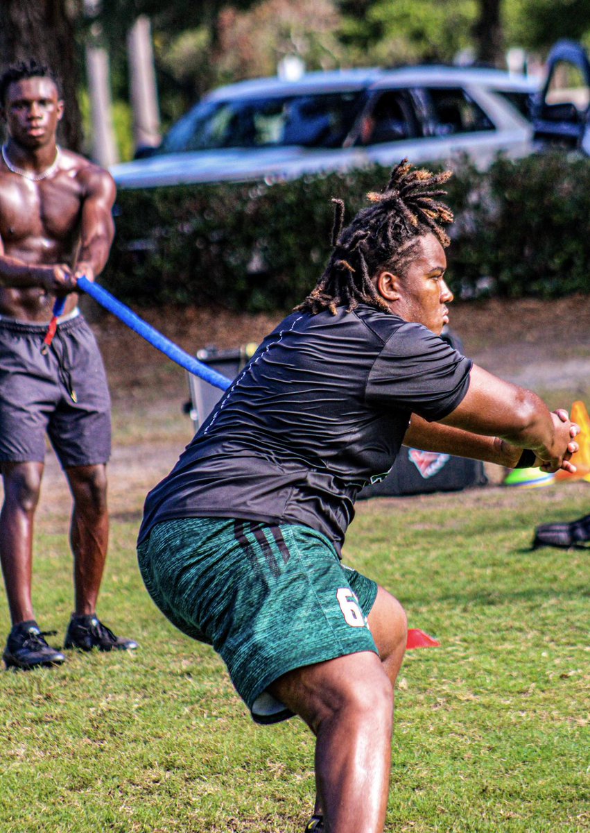 mcnairisrael's tweet image. Weekends are for work. 1% better daily.💪🏾🏈🤍💚
@TVanceCSCS
@VeniceRecruit10
@VeniceIndianFB
@jleee74
@john_p34
@AtkinsBaraka
@247recruiting
@AASRHerreraSWFL
@Andy_Villamarzo
@BallCoachHP
@BlueGreyFB
@coach_hadac
@McnairT