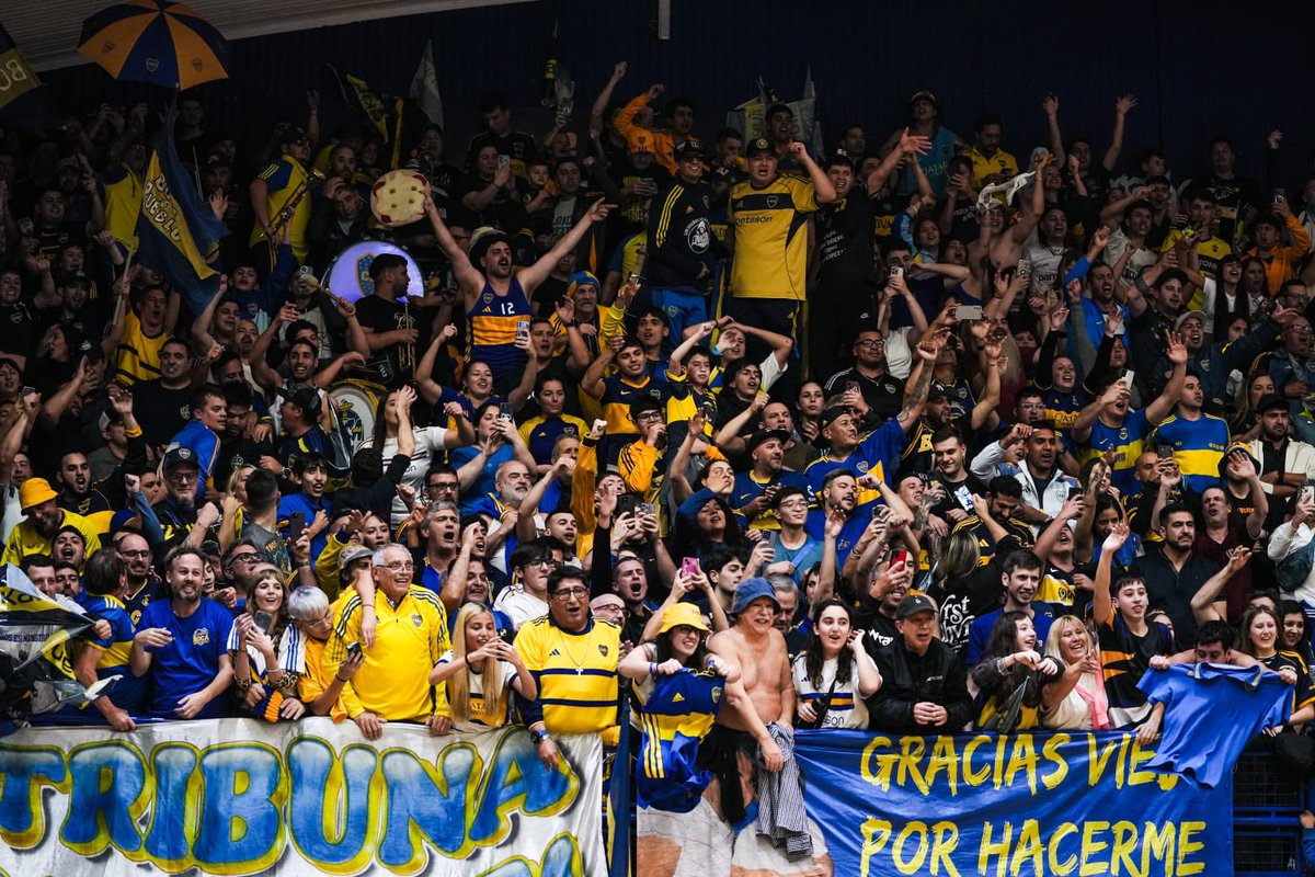 BocaEsPueblo's tweet image. BICAMPEONES DE LA LIGA NACIONAL!!!
Anoche se vivio una autentica fiesta en La Bombonerita y Boca logró coronarse por primera vez como Bicampeón de la Liga Nacional, llegando a su quinto título en esta competencia, luego de una serie final que quedará para la Historia.…
