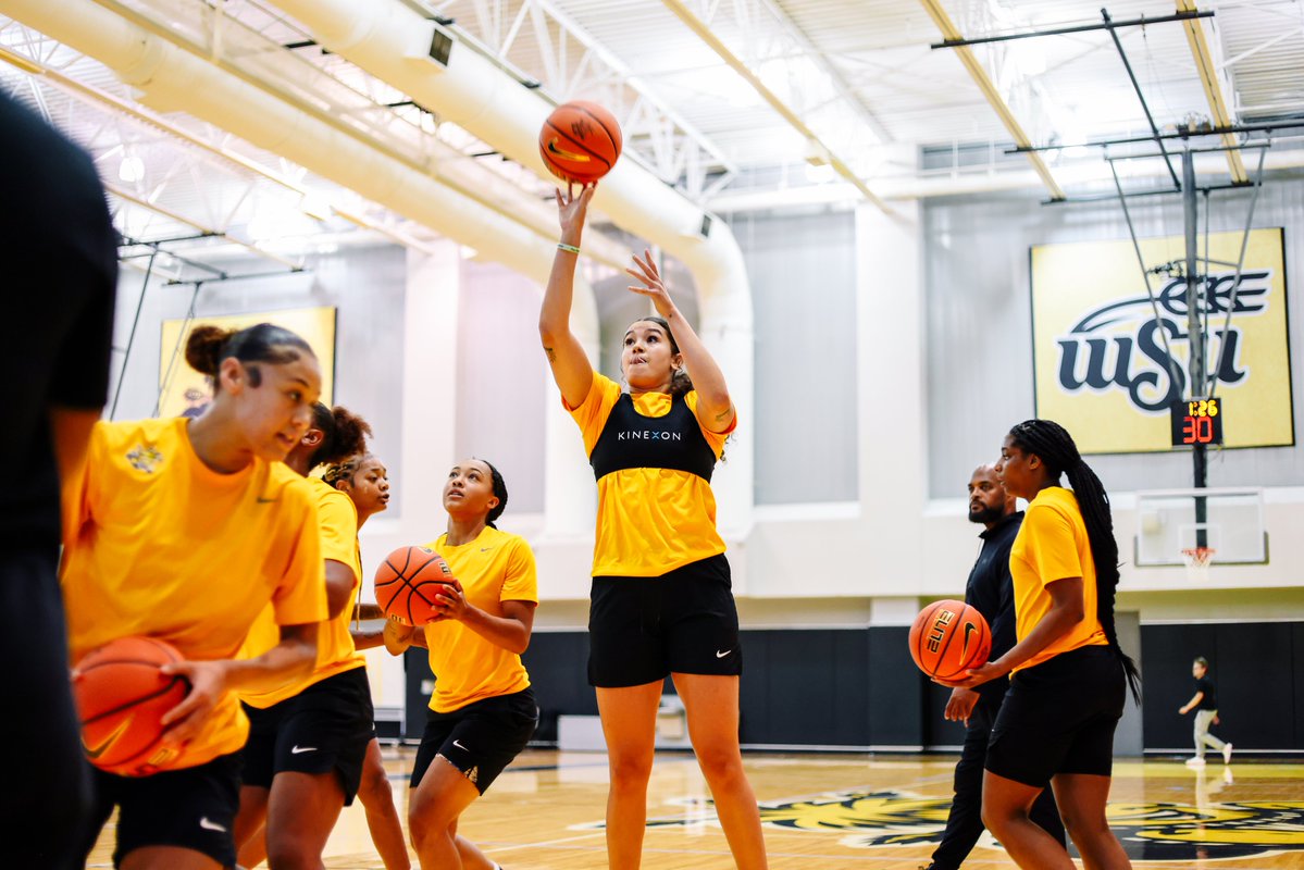 GoShockersWBB's tweet image. 𝑷𝑨𝑺𝑺𝑰𝑶𝑵 - 𝑾𝑶𝑹𝑲 𝑬𝑻𝑯𝑰𝑪 - 𝑬𝑵𝑬𝑹𝑮𝒀
what you can expect from Sophie Benharouga!