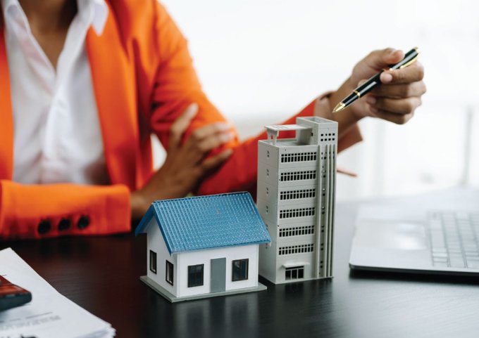 CSOS (Community Schemes Ombud Service) plays a pivotal role in South Africa by ensuring that community schemes operate with fairness, transparency, and respect for the rights of all stakeholders involved. Read More&gt;&gt;tinyurl.com/vyydpu2a #GetToKnowUs #homeownership