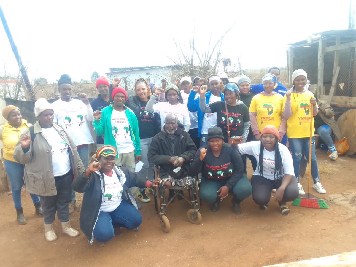 macua_sa's tweet image. This MandelaDay, WAMUA branches in Khutsong, Nyakallong, Thabong  and Bekkersdal drove real change by cleaning up our communities, donating toiletries &amp;amp; food, and serving breakfast &amp;amp; lunch to 200+ orphans alongside the department of Health, Ikamvalethu, Department of Safety, The…