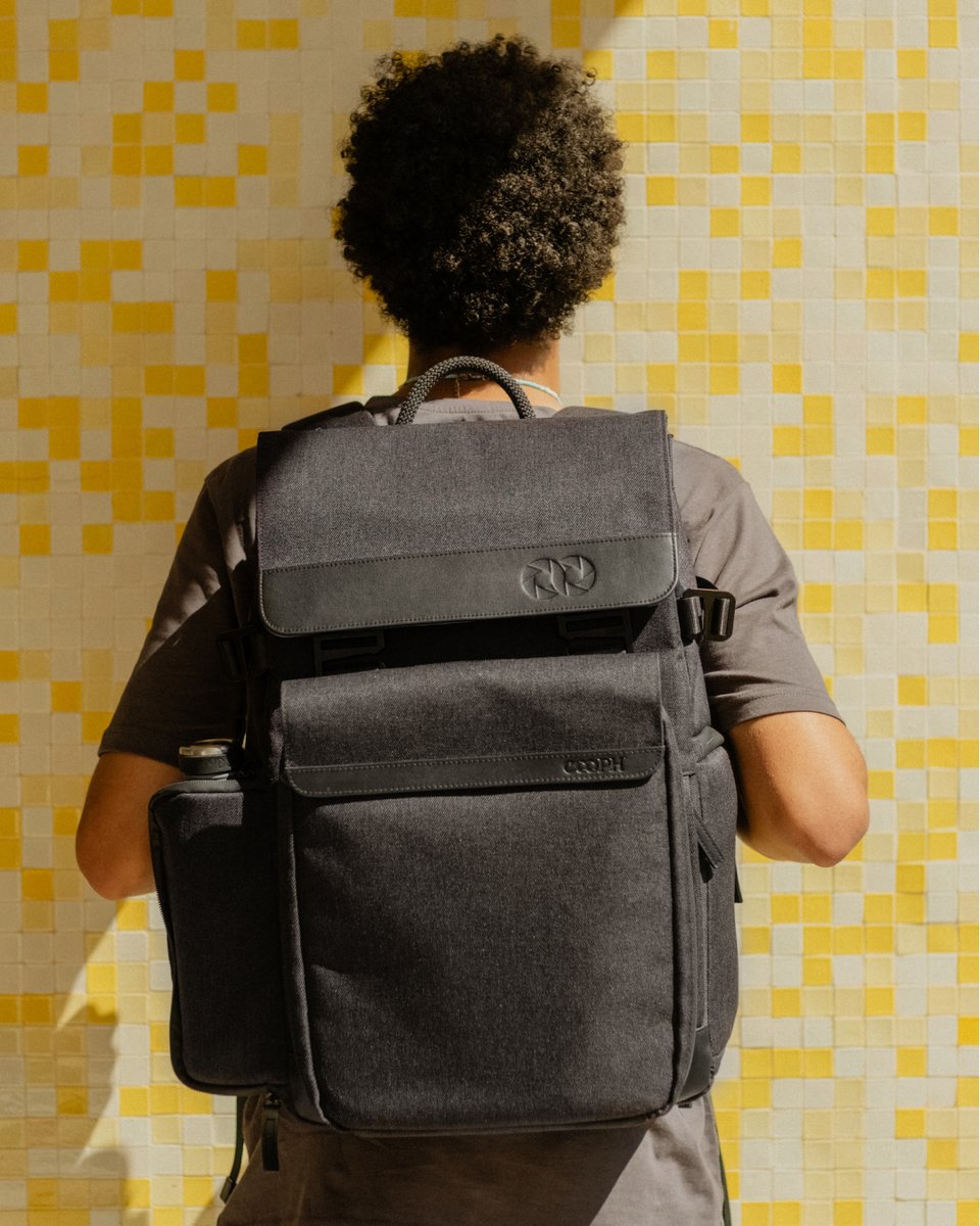 Looking for your charger (that you forgot) and pulling out that “just in case” lens you still haven’t used? Good thing Helioflex’s got room for both. 
Check out yourself store.cooph.com/collections/he… 

#cooph #backpack #photography #cameragear #camerabag