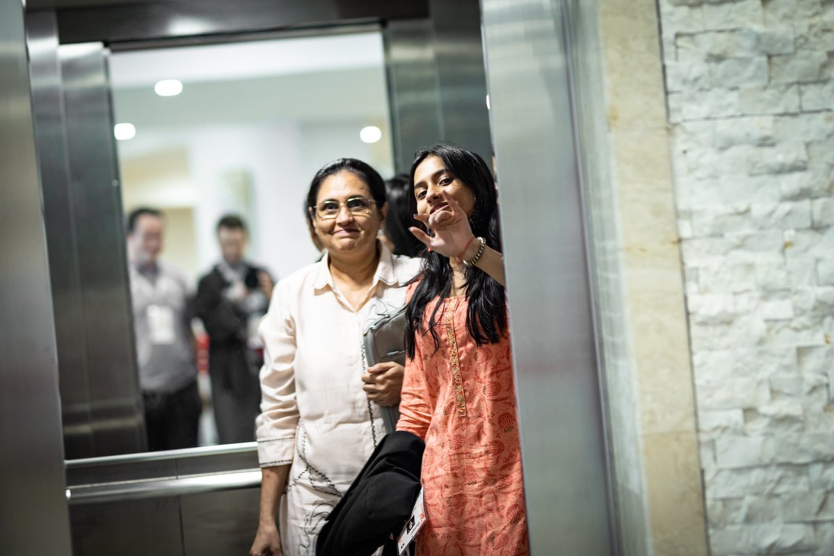FIDE_chess's tweet image. "She is the biggest support here. I don't think that I would have come this far without her. It's really nice to see somebody who's always cheering on you in your good times and bad times." - 🇮🇳 Divya Deshmukh on her mother
📷 Anna Shtourman/FIDE