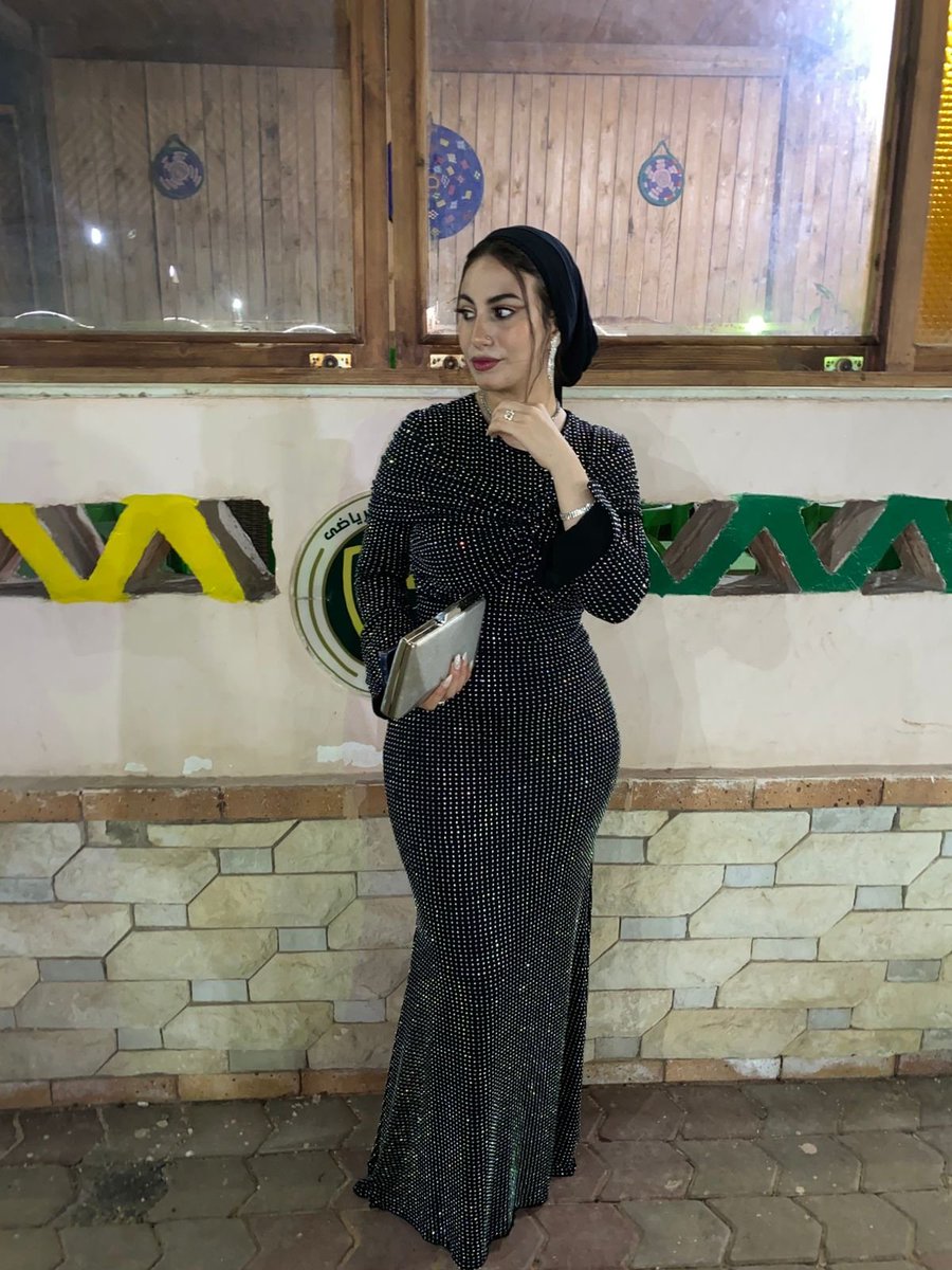 Raniiahelmii's tweet photo. 🖤🖤🖤🖤🌟' https://t.co/2fVthH6kfr