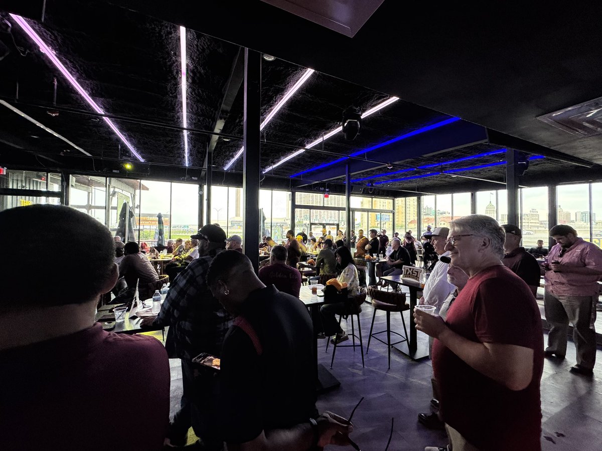 Texas State Alumni Coaches tweet media