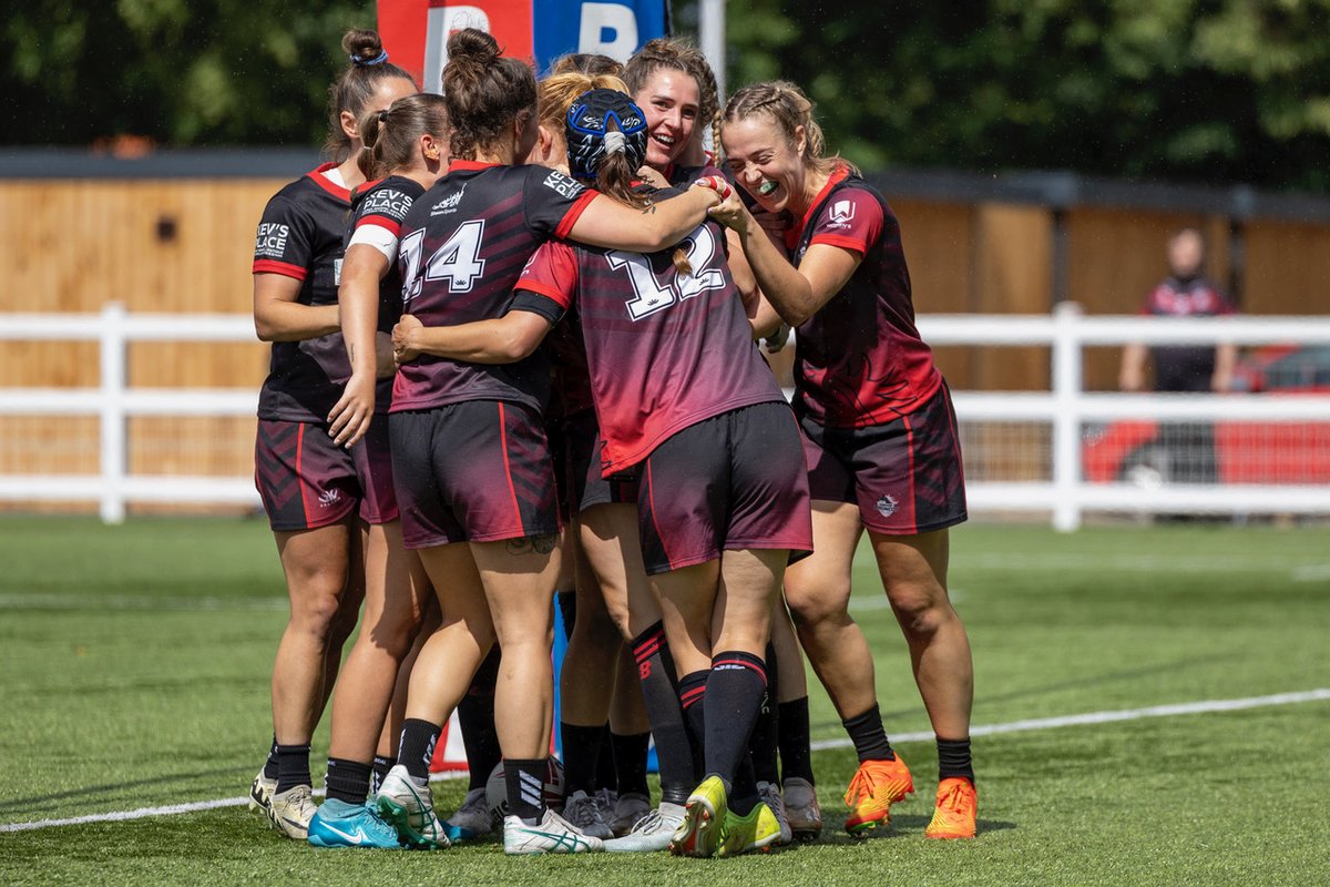 BroncosWomen's tweet image. ๐ฐ Broncos remain undefeated as they seal the deal against Oulton in the headline event of a fantastic day of Womenโs and Girlsโ Rugby League at Chiswick RFC.
๐ Read more: londonbroncoswomen.com/post/match-repโฆ
#WeAreLondon ๐ด