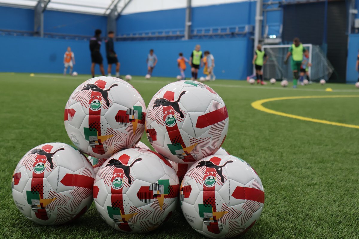 SwansFdn's tweet image. The summer holidays are here and so are #KelloggsFootballCamps 😎
Book now 👉 bit.ly/4kFDeKT