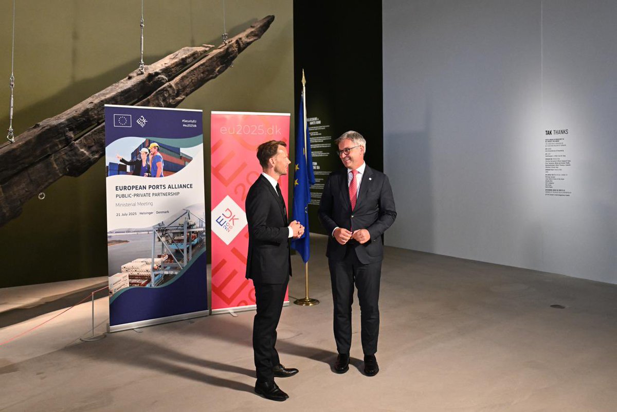 magnusbrunner's tweet image. At today’s second Ministerial Meeting of the EU Ports Alliance, which I co-hosted with the Danish Presidency of the Council, we reaffirm our commitment to securing EU ports against drug trafficking and organised crime.
Criminal networks exploit ports using violence, corruption…